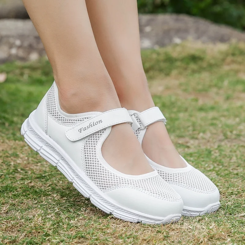 Letné sandále mäkkou podrážkou prenosné Tenisky vychádzkové topánky plochou podrážkou pre ženy priedušné topánky pre staršie matky